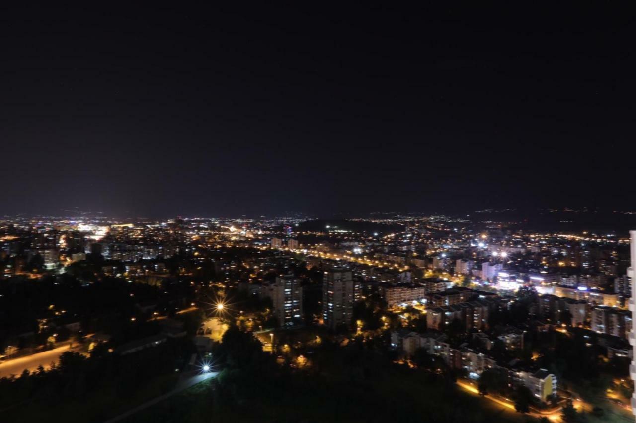 33Rd Floor Luxury Apartment Spa & Fitness スコピエ エクステリア 写真