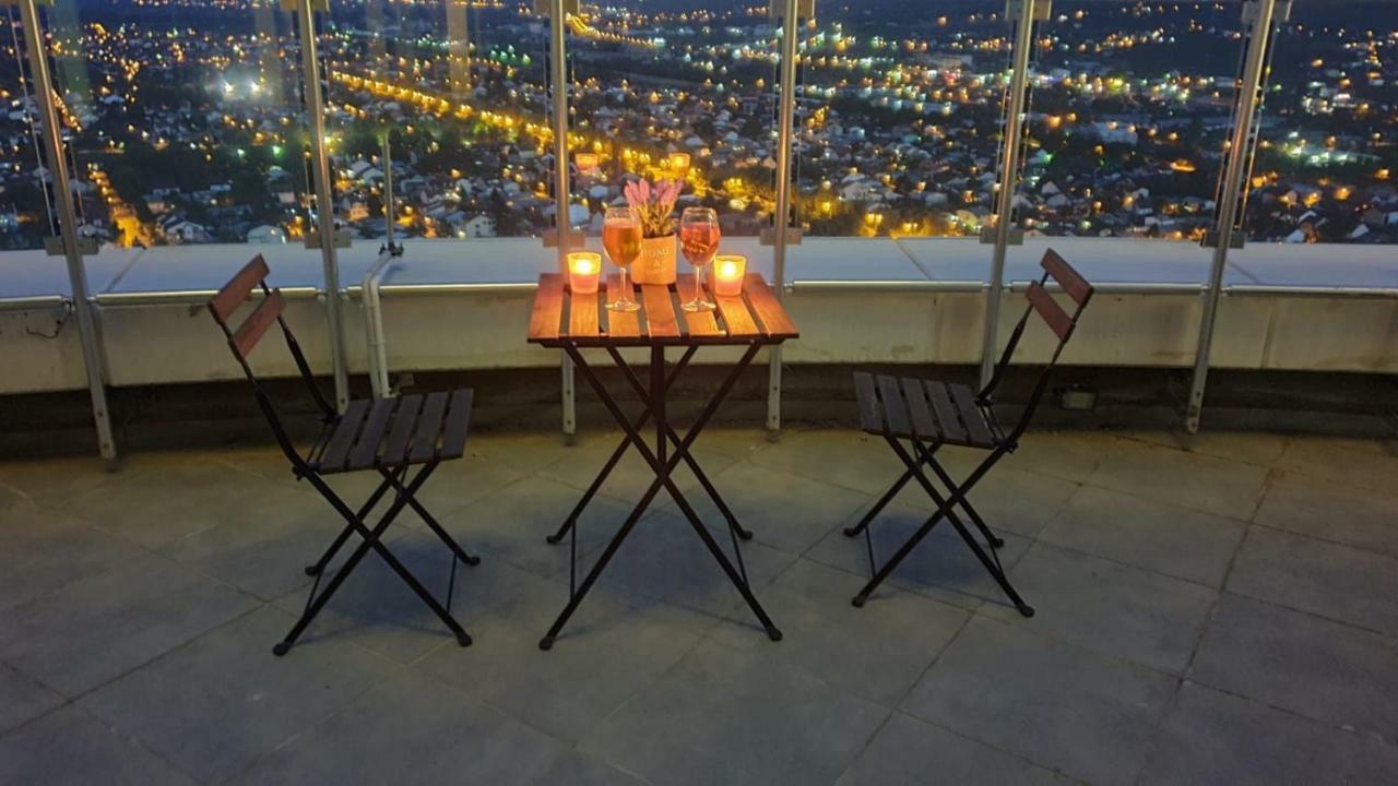 33Rd Floor Luxury Apartment Spa & Fitness スコピエ エクステリア 写真